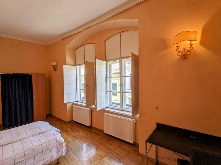 Boheme Central Apartment Timişoara Exteriör bild